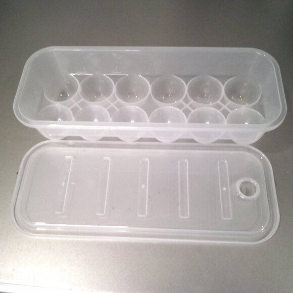 5 BPA Free Clear Stackable Space-Saver Plastic Refrigerator Egg Holders & Lids - Picture 4 of 4
